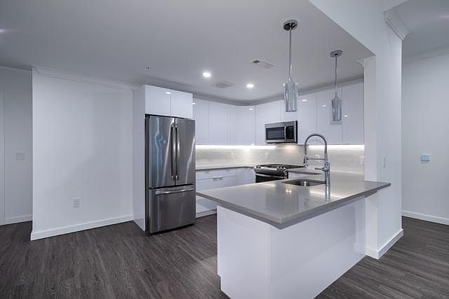 119 Searing Ave # S03 Studio, Mineola, NY 11501 | Zillow