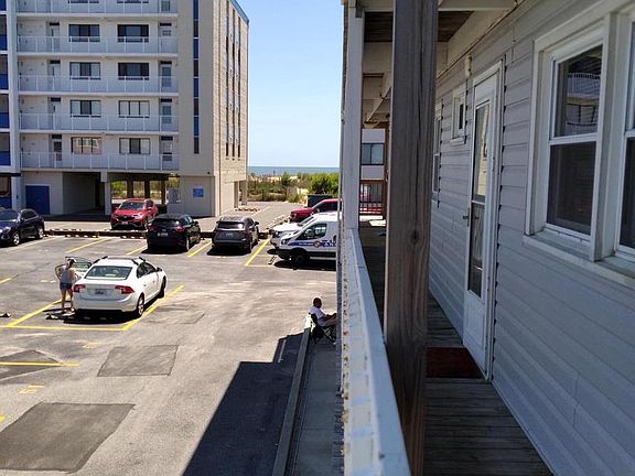 3rd image of 12 72nd St Unit 203