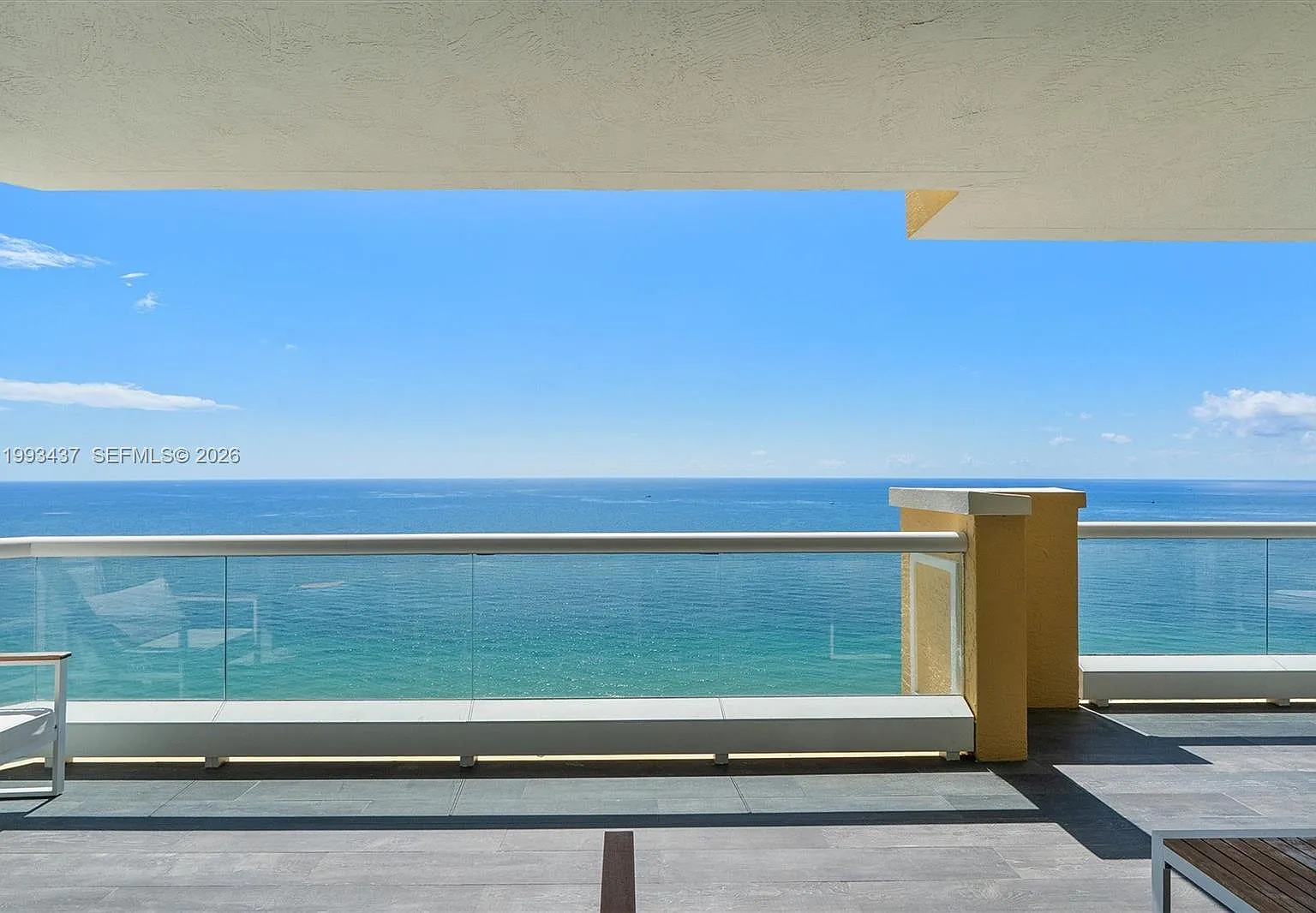 Acqualina Ocean Residence — Photo 3