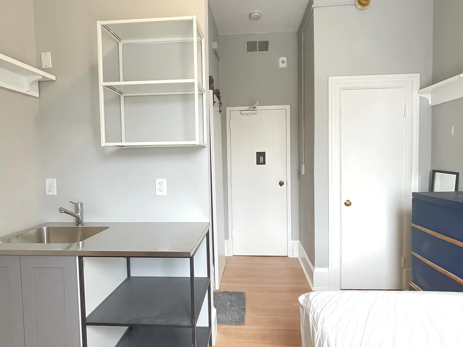 Studio, $1,250 — Photo 3