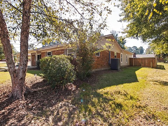 2nd image of 101 Raspberry Dr