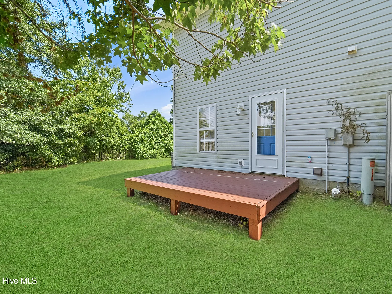 2 bed, 1.5 bath, 991 sqft, $1,350 — Photo 4