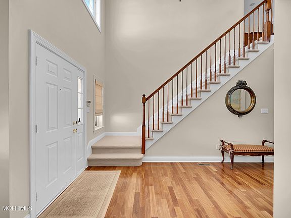 3rd image of 407 Edinburgh Place