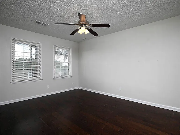 1018 Old Holcomb Bridge Rd — Photo 21