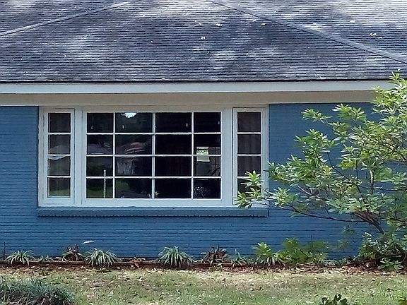 3rd image of 2313 Aster St