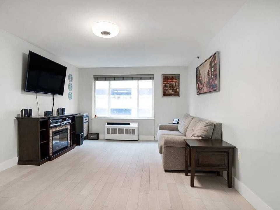 1st image of 4705 5th St APT 501