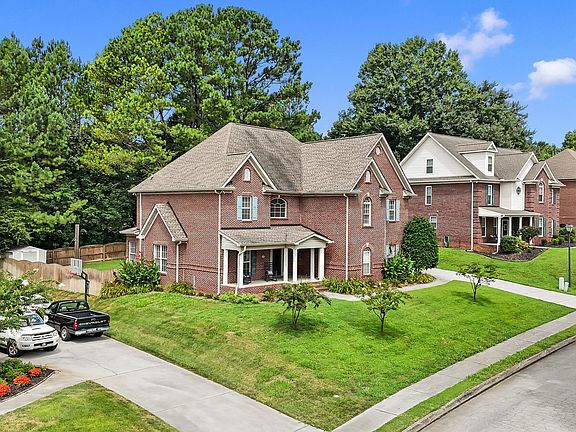 2nd image of 1019 Andover View Ln