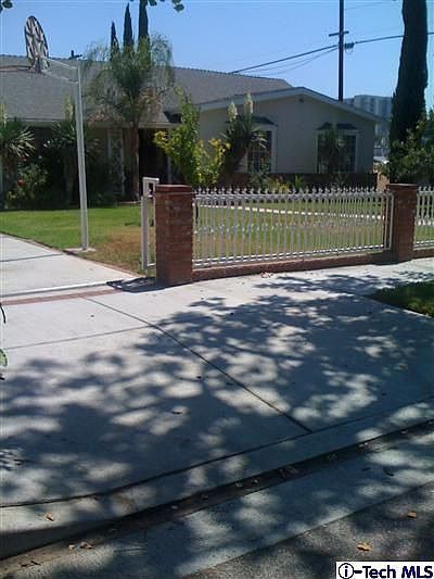 1st image of 5618 Camellia Ave