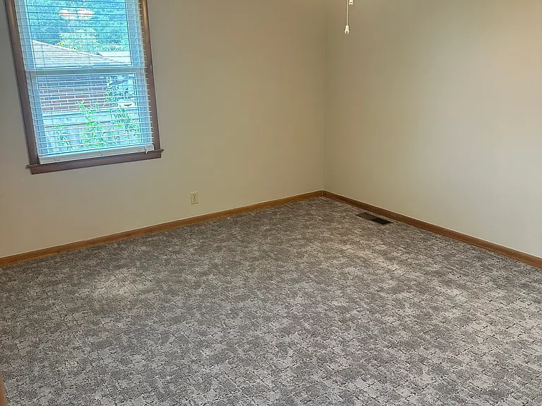 2916 Windemere Cir — Photo 18