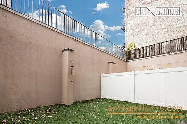 Rented by Citi Habitats | media 17