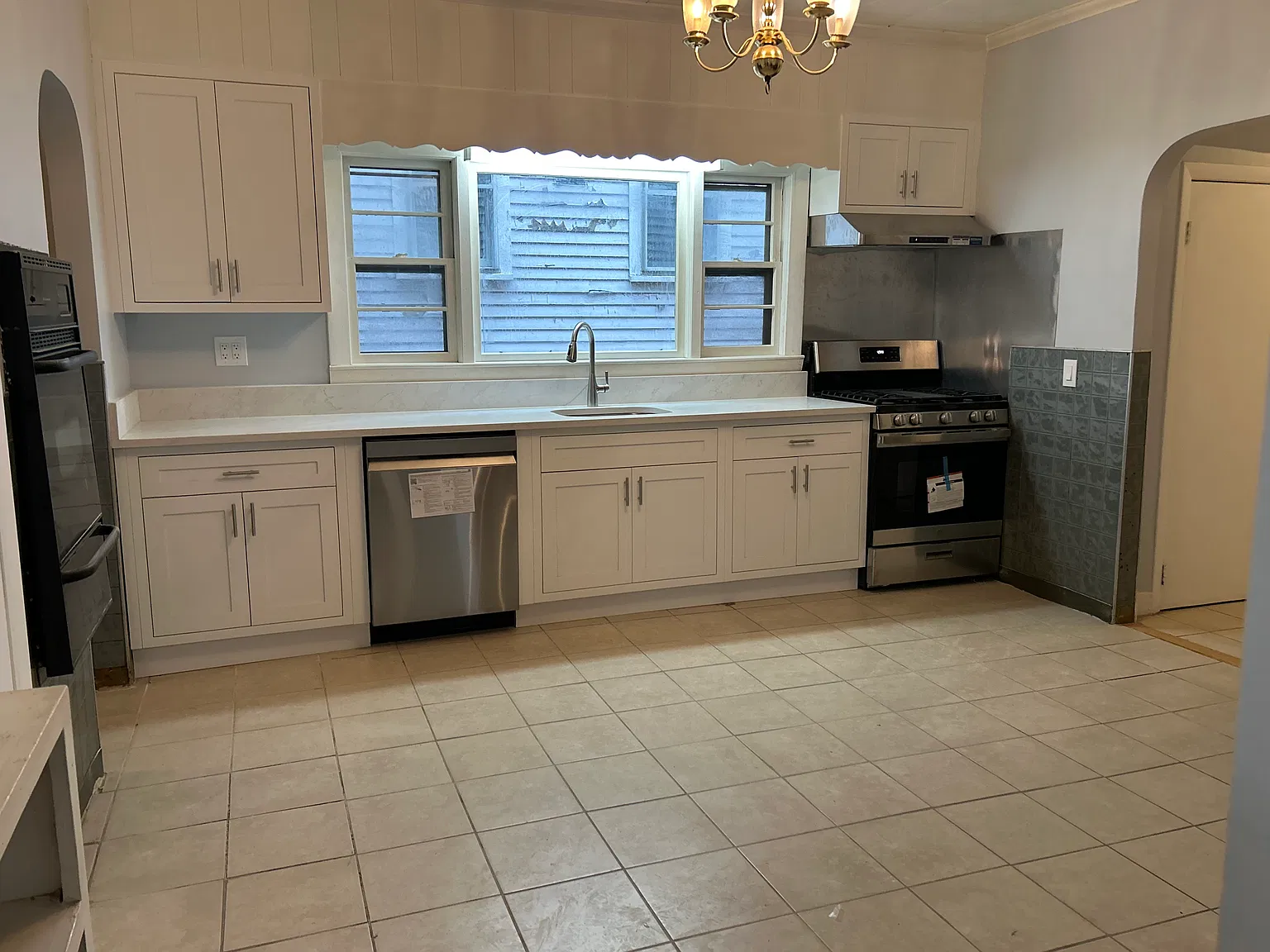 2 bed, $2,600 — Photo 3
