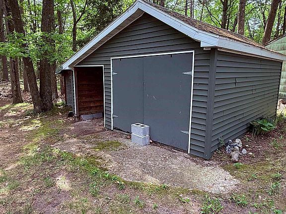 4th image of 3551 E Cedar Lake Dr