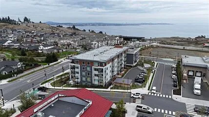Vantage Apartments at Royal Bay — Photo 4