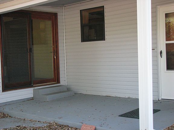 4th image of 901 N Avenue N