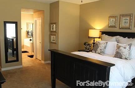 5th image of 2736 E Donato Dr