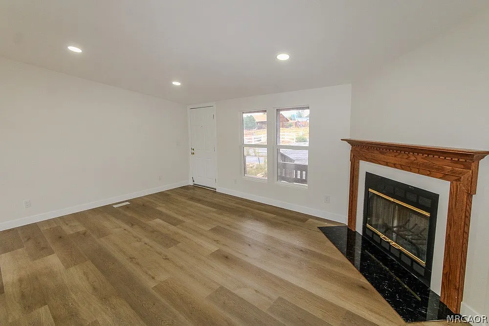 3 bed, 2.0 bath, 1512 sqft, $2,150 — Photo 4