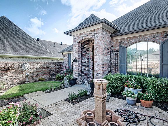 5th image of 71 Enclave Cir