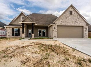 1725 E Blue Stem, Beaumont, TX 77713