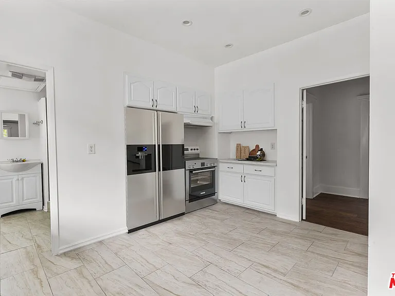 135 S Dillon St — Photo 5