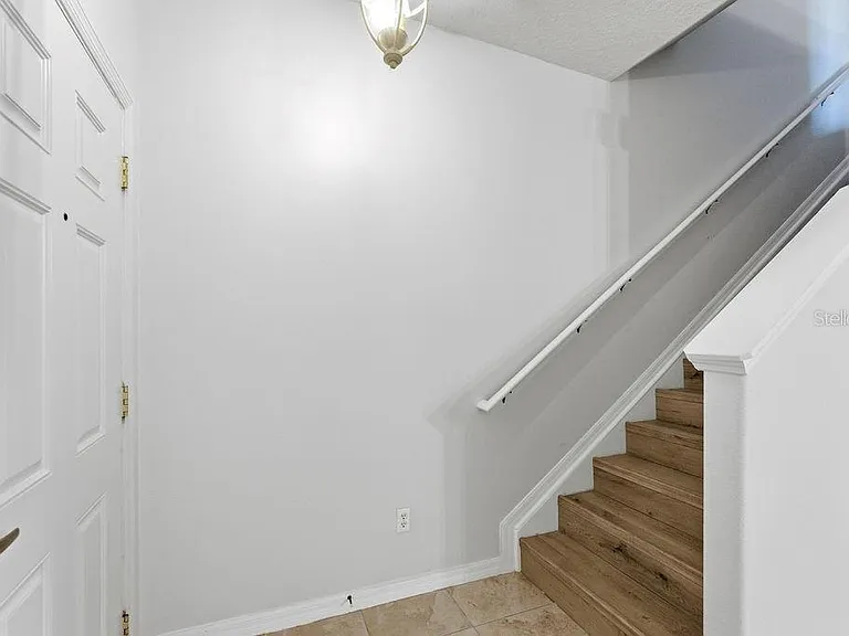 2795 Oakwater Dr — Photo 17