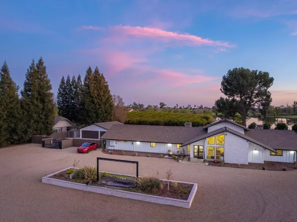 11735 E Santa Ana Ave, Clovis, CA 93619