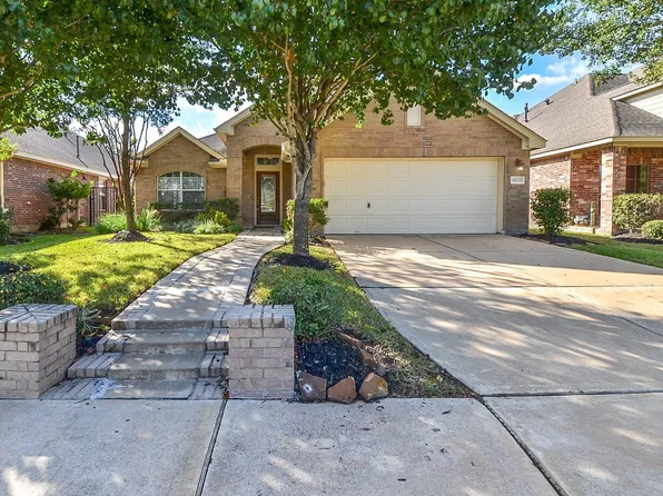18323 S Elizabeth Shore Loop, Cypress, TX 77433