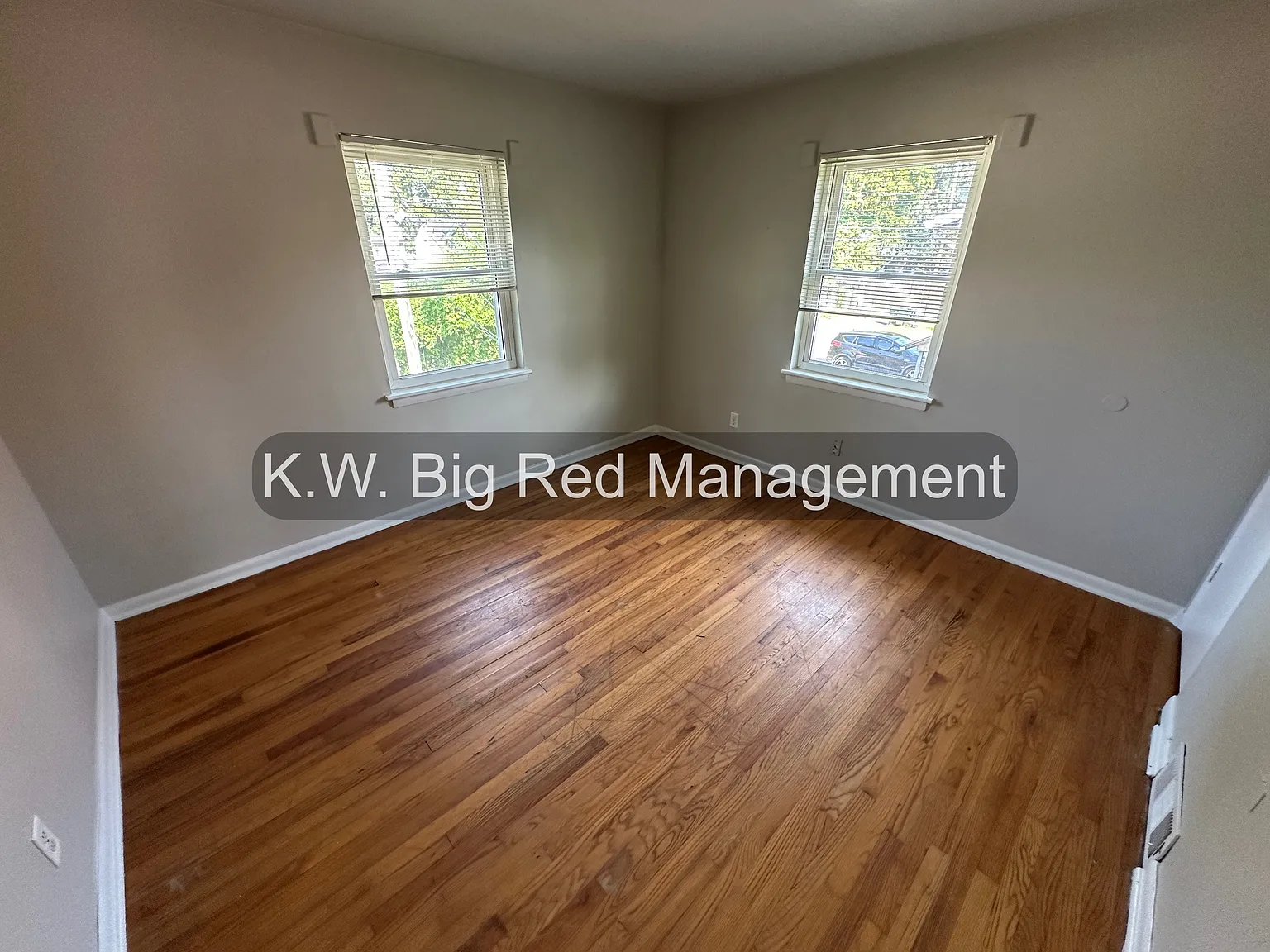 103 E Harrison Ave — Photo 3