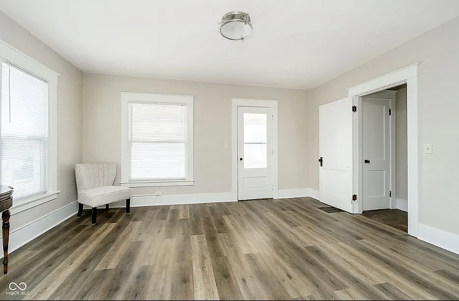 2 bed, 1600 sqft, $1,800 — Photo 3