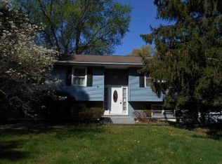 5 Cindy Ln, Wappingers Falls, NY 12590