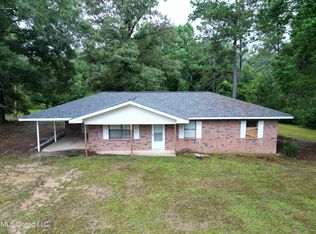 961 Ceasar Rd, Picayune, MS 39466