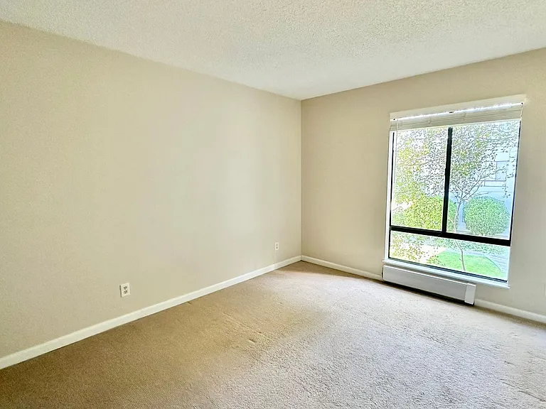 8 Admiral Dr #A227 — Photo 7