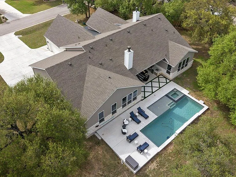101 Onion Creek Ln — Photo 40