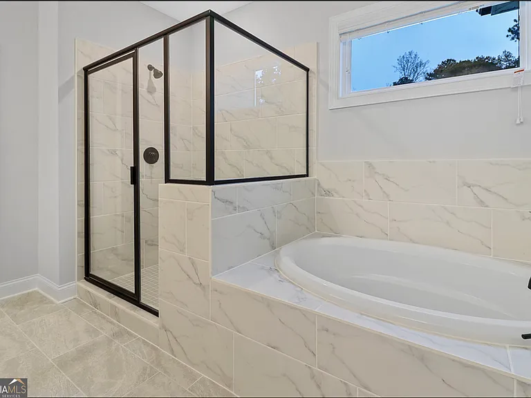 127 Vivian Ln — Photo 25