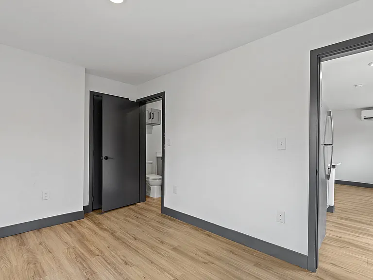 2751 W 28th Ave — Photo 9