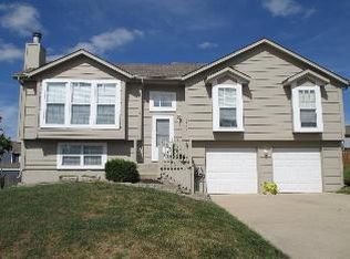 1606 Christi Ln, Raymore, MO 64083