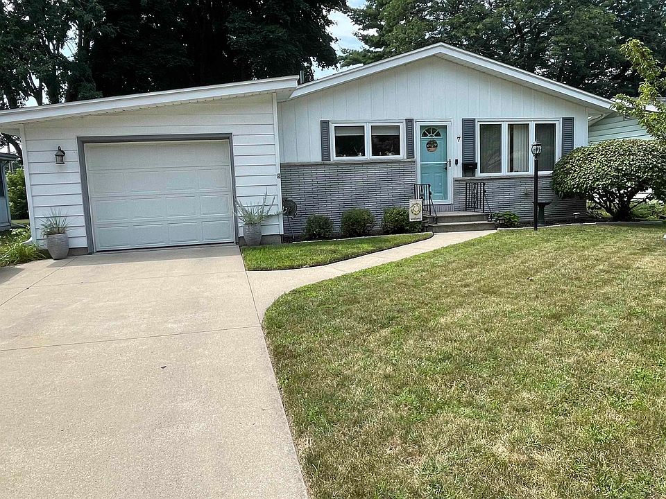 1st image of 7 W Sharlear Dr