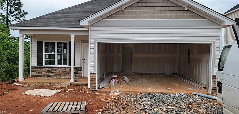 2nd image of 4778 Bell West Dr