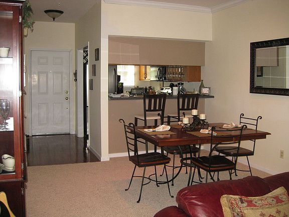 Dining room and bar
