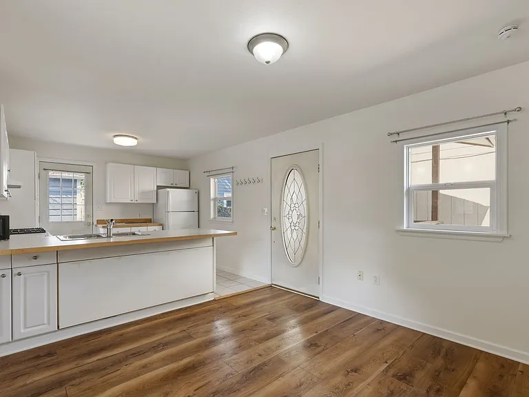 127A Plymouth St NW — Photo 4