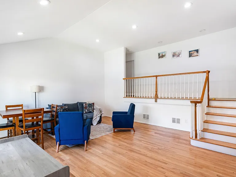 31 Frederick Ln — Photo 7