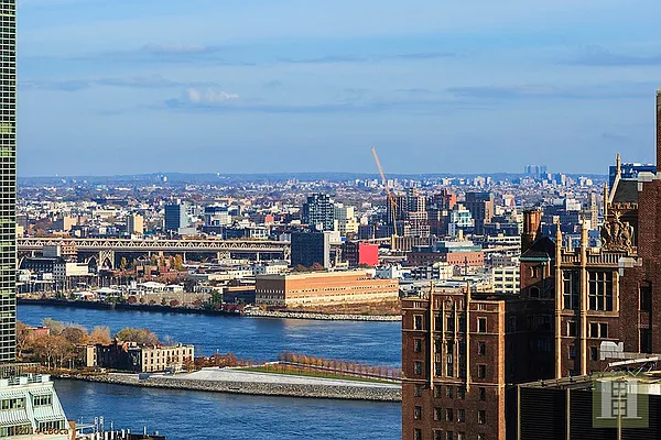 Rented by Halstead Real Estate | media 19