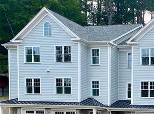 24 Glen Rd, Sandy Hook, CT 06482