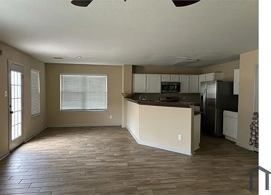 20606 Hillsdale Park Dr — Photo 1