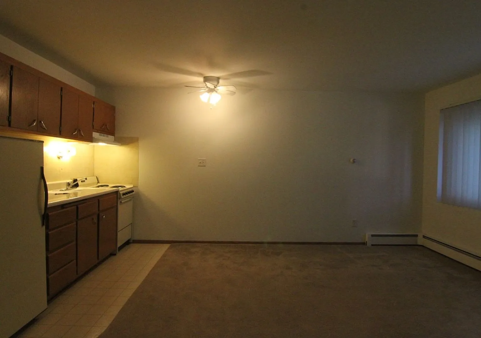 Executive House — Photo 3