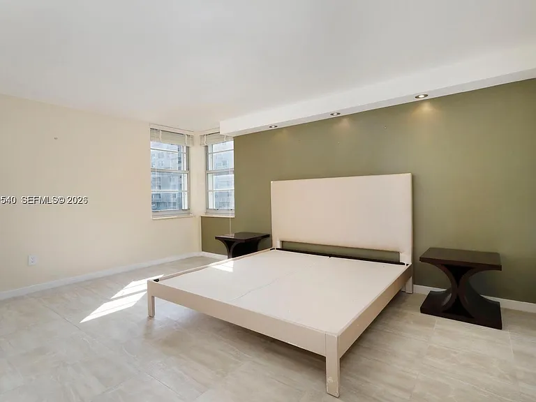 145 SE 25th Rd #502 — Photo 16
