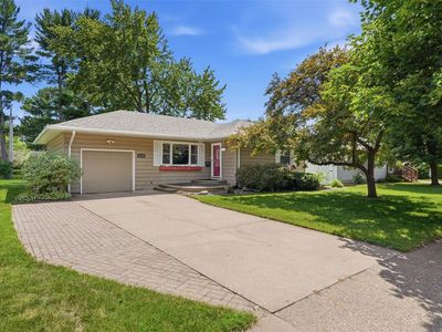 2129 E Lexington Boulevard, Eau Claire, WI, 54701
