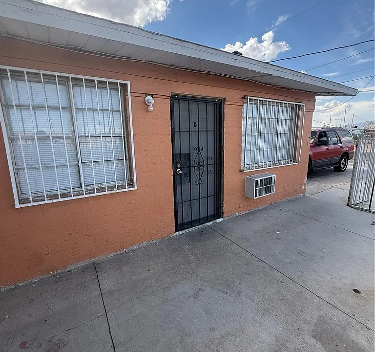 708 Jackson Ave #D