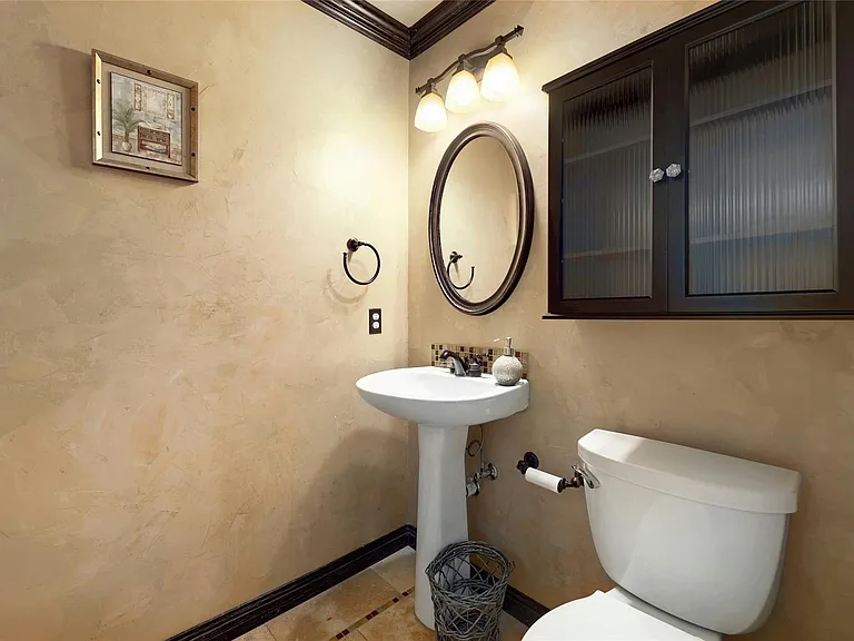 3806 Azur Ln — Photo 25
