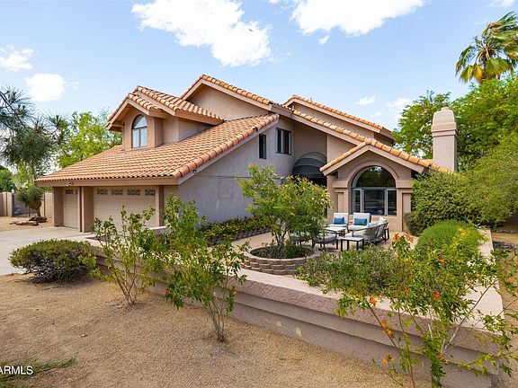 4th image of 9762 E Larkspur Dr