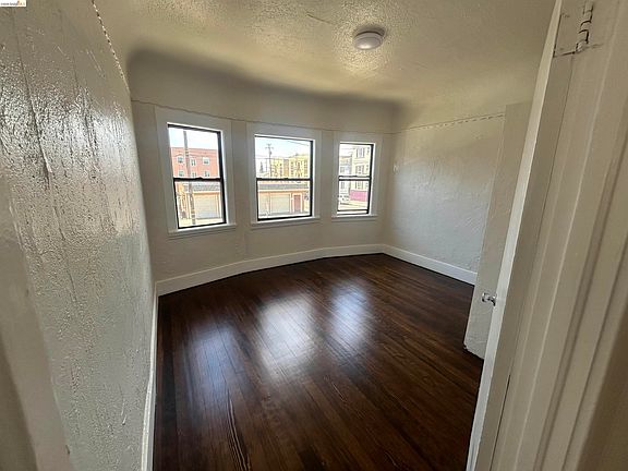 5th image of 2606 E 20th St